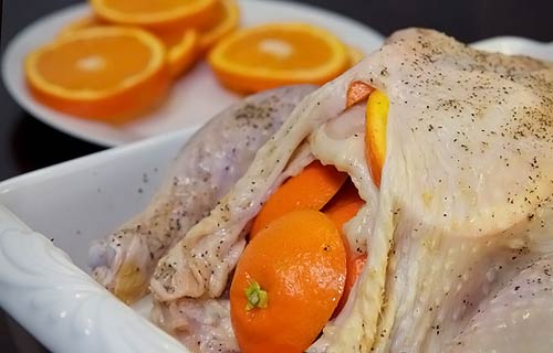 Положить в курицу паельсины