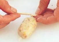 приготовьте колбаски кишке