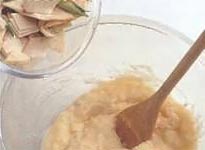 Отварить и размять в пюре картофель